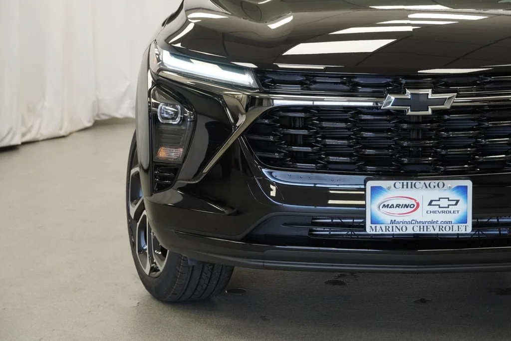 New 2026 Mosaic Black Metallic Chevrolet 2RS image 31