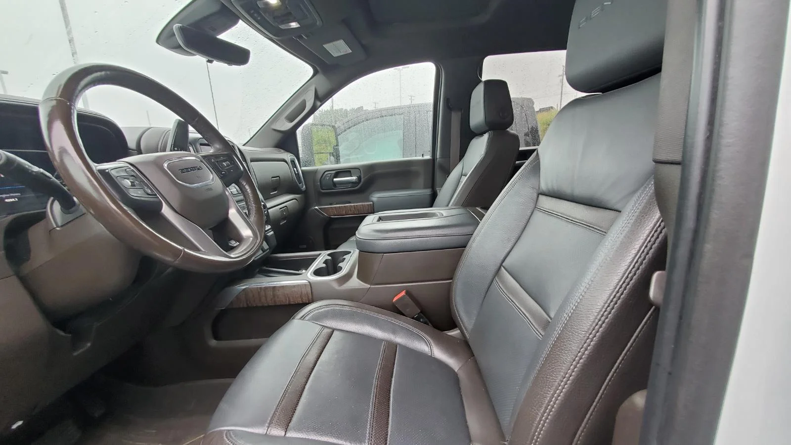 Used 2021 SUMMIT WHITE GMC Denali image 3