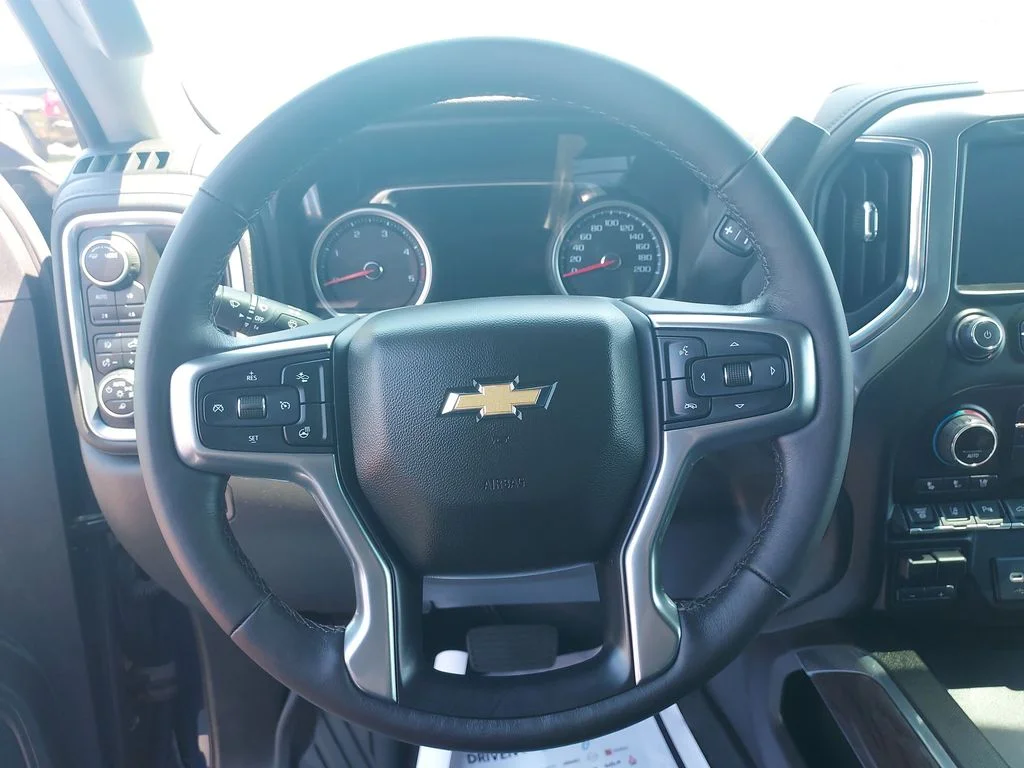 Used 2022 Blue Chevrolet LTZ image 20