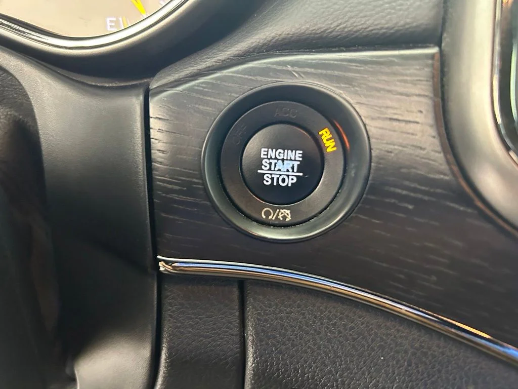 Used 2018 White Jeep Overland image 53