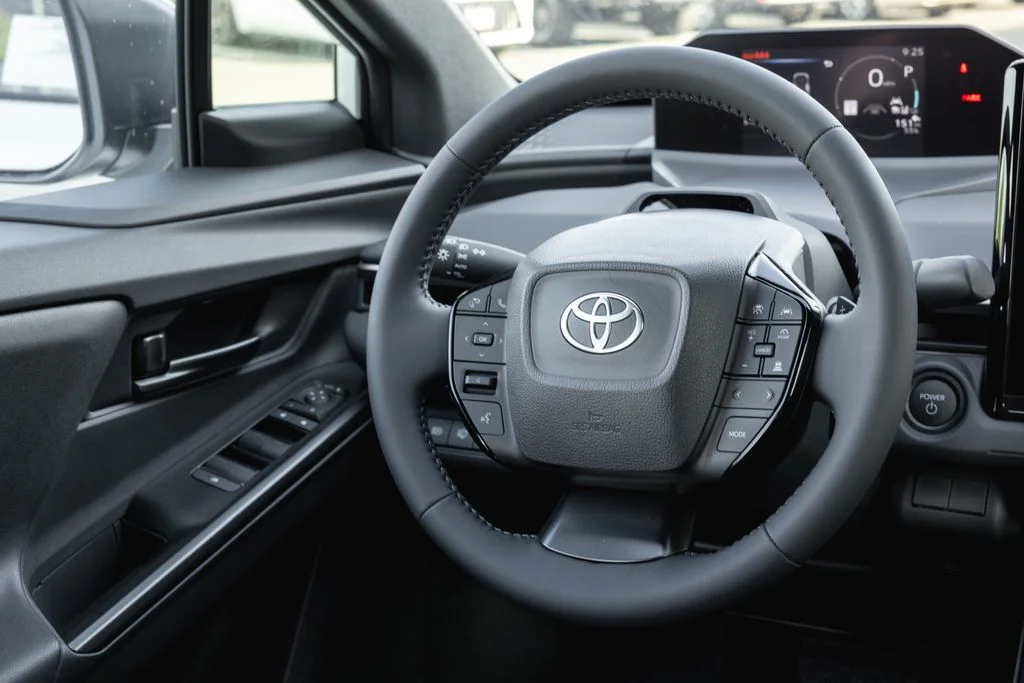 New 2026 Wind Chill Pearl <sup>1</sup> Toyota  XLE image 13