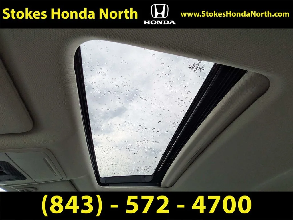 Used 2023 White Honda Touring image 22