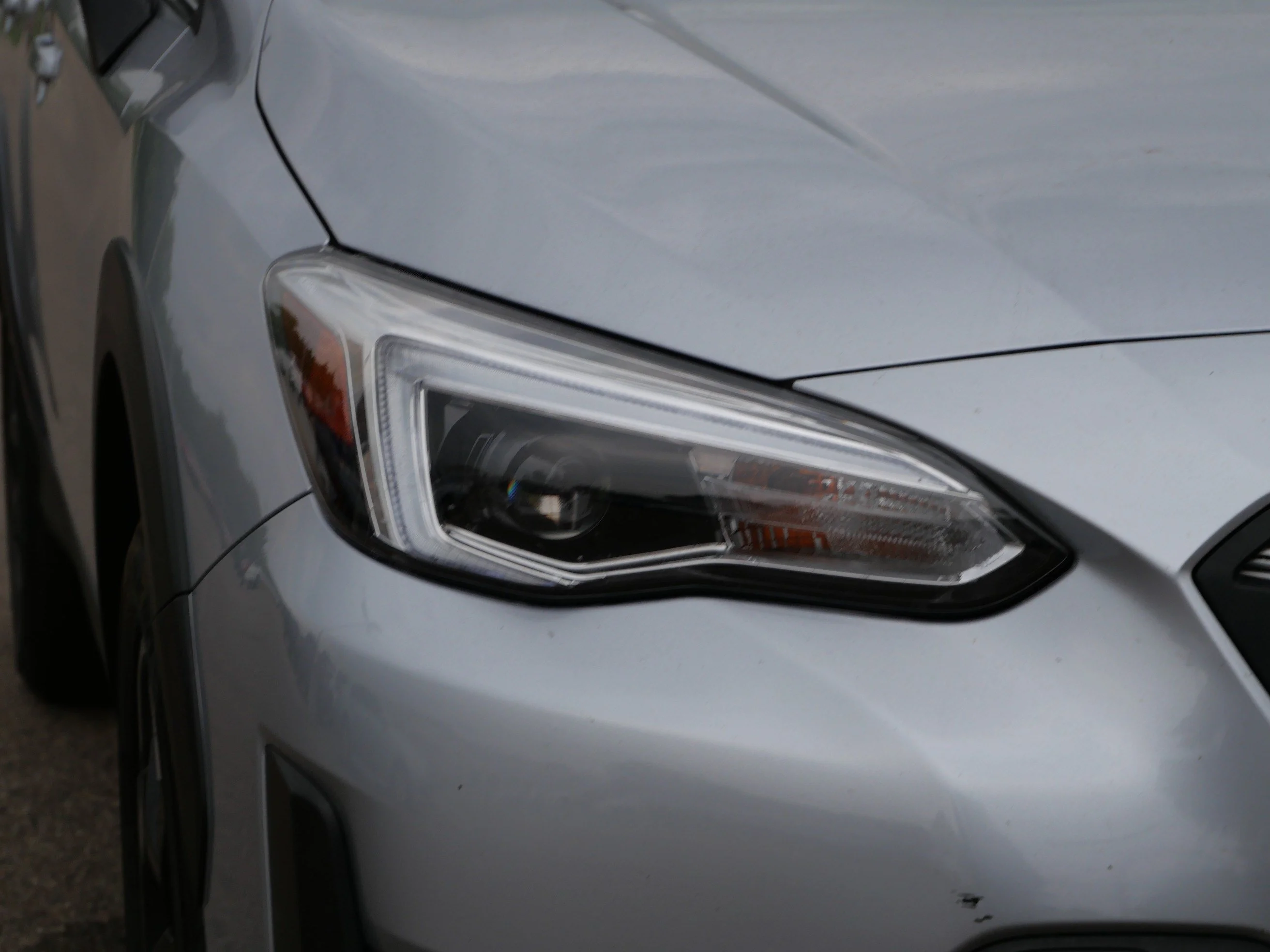 Used 2023 Ice Silver Metallic Subaru Limited image 16