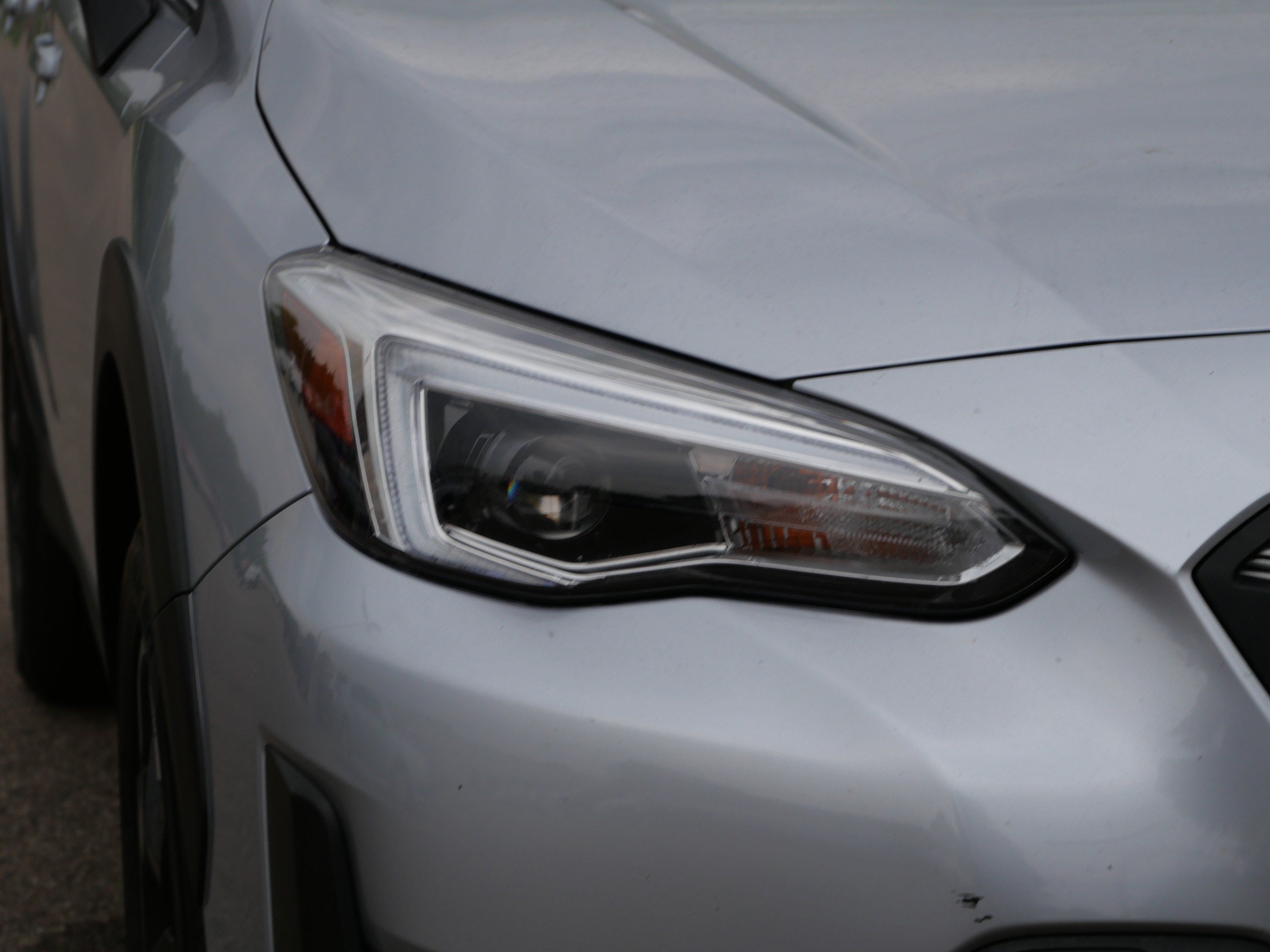 Used 2023 Ice Silver Metallic Subaru Limited image 16