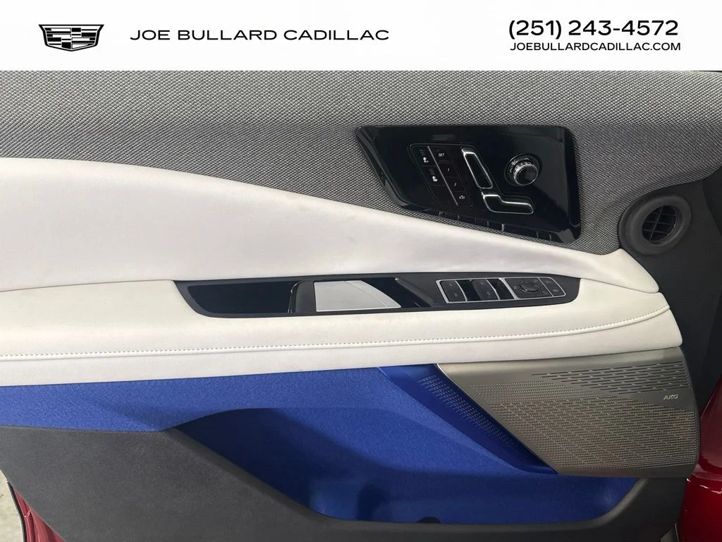 2026 Cadillac OPTIQ Luxury - Photo 9