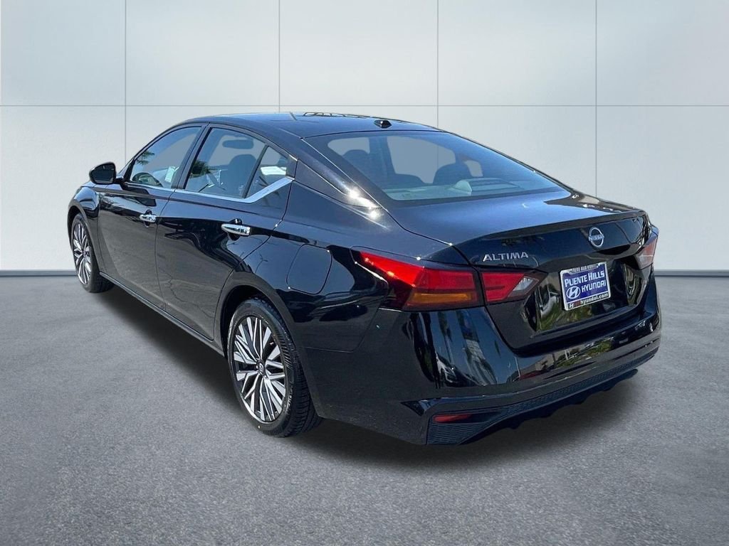 2024 Nissan Altima SV - Photo 4