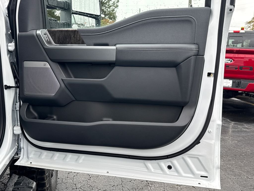 New 2026 Oxford White Ford F-250® Lariat TS MotorSport Valor Package image 14