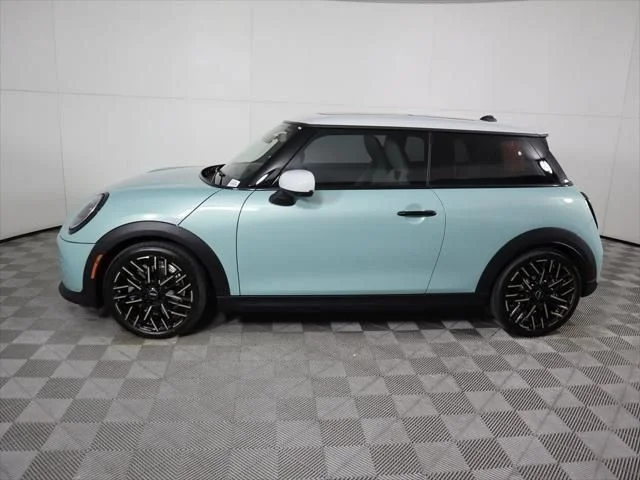 Used 2026 Ocean Wave Green Metallic MINI Iconic image 9