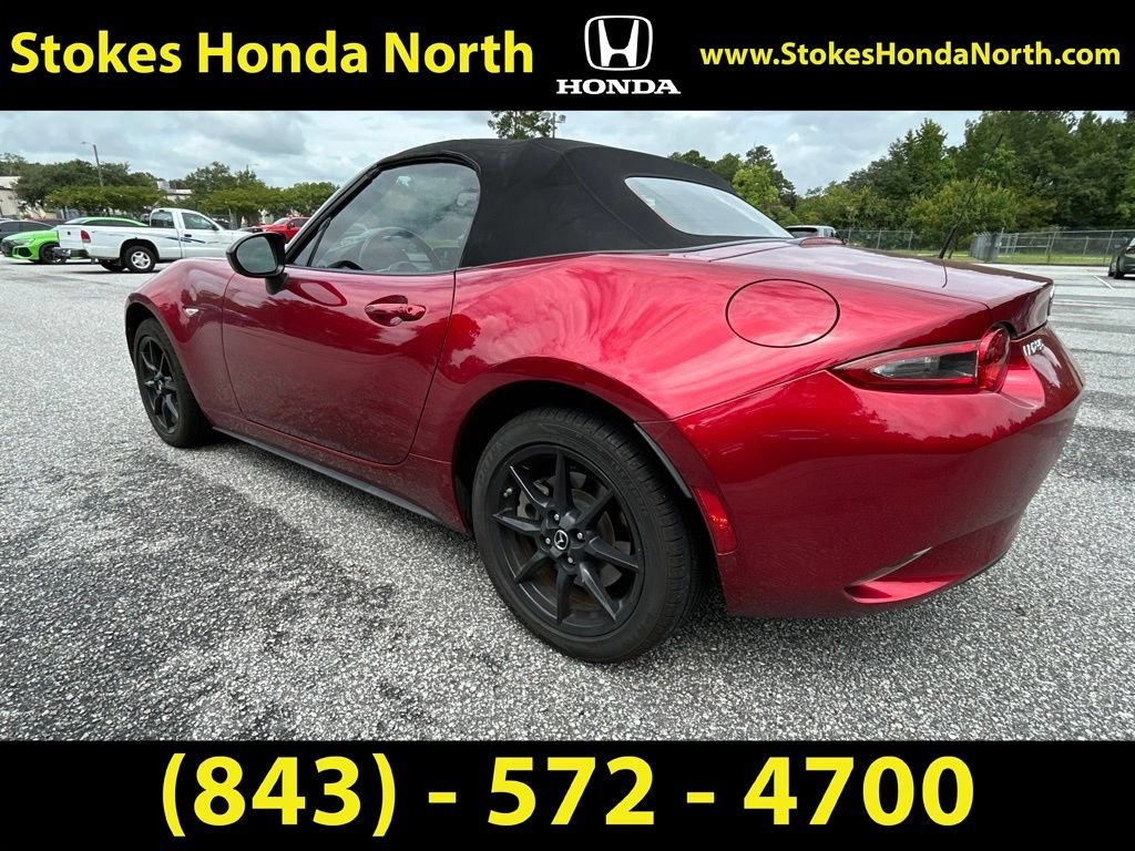Used 2019 Red Mazda Sport image 3