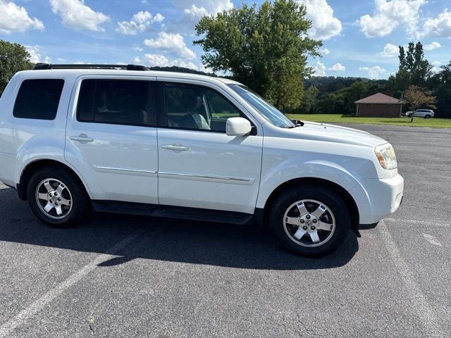 Used 2011  Honda Touring image 3
