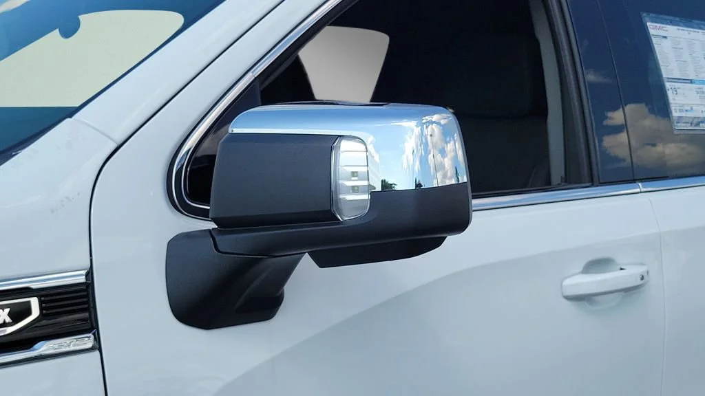 New 2026 Summit White GMC SLE image 11