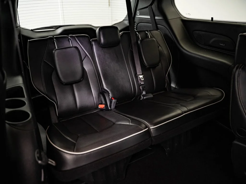 Used 2022 Bright White Clearcoat Chrysler Limited image 46
