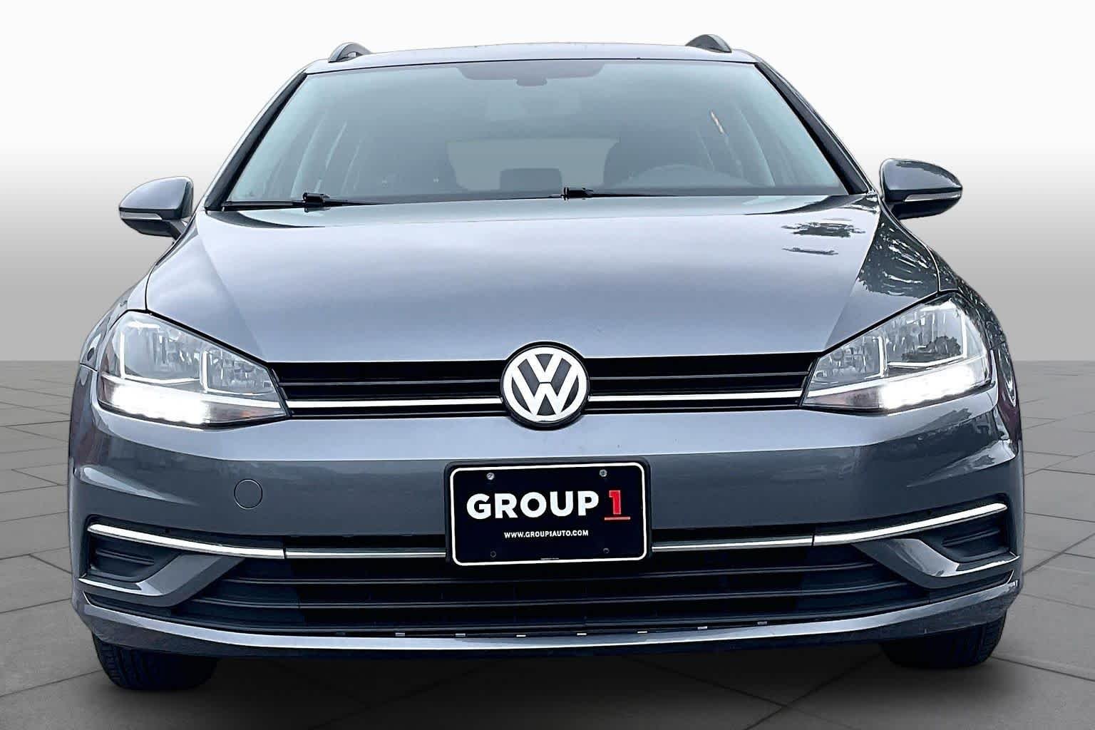 Pre-Owned 2019 Volkswagen Golf SportWagen S