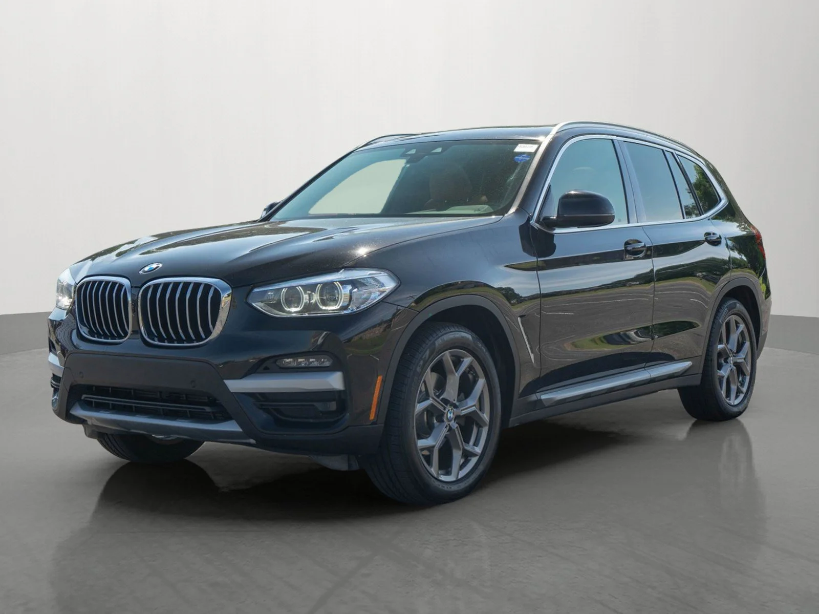 Used 2021 Jet Black BMW xDrive30i image 3