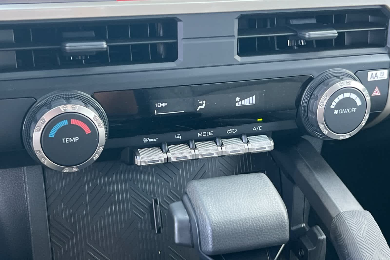 2026 Toyota Tacoma SR5 - Photo 19