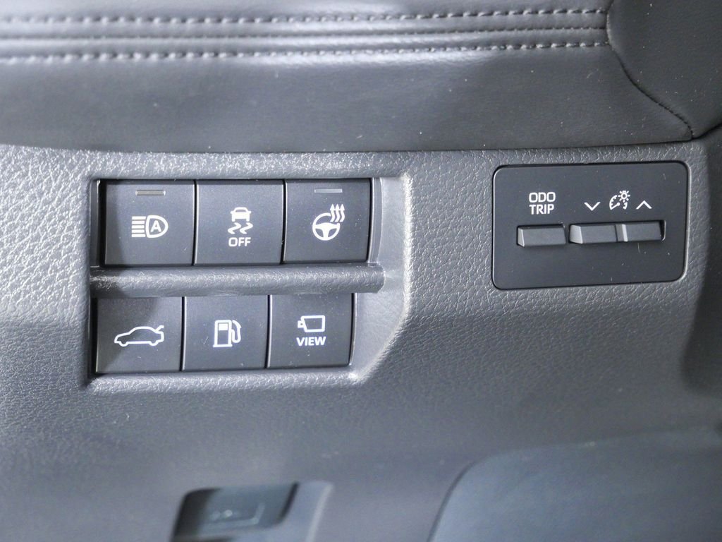Used 2022 Silver Toyota Touring image 37