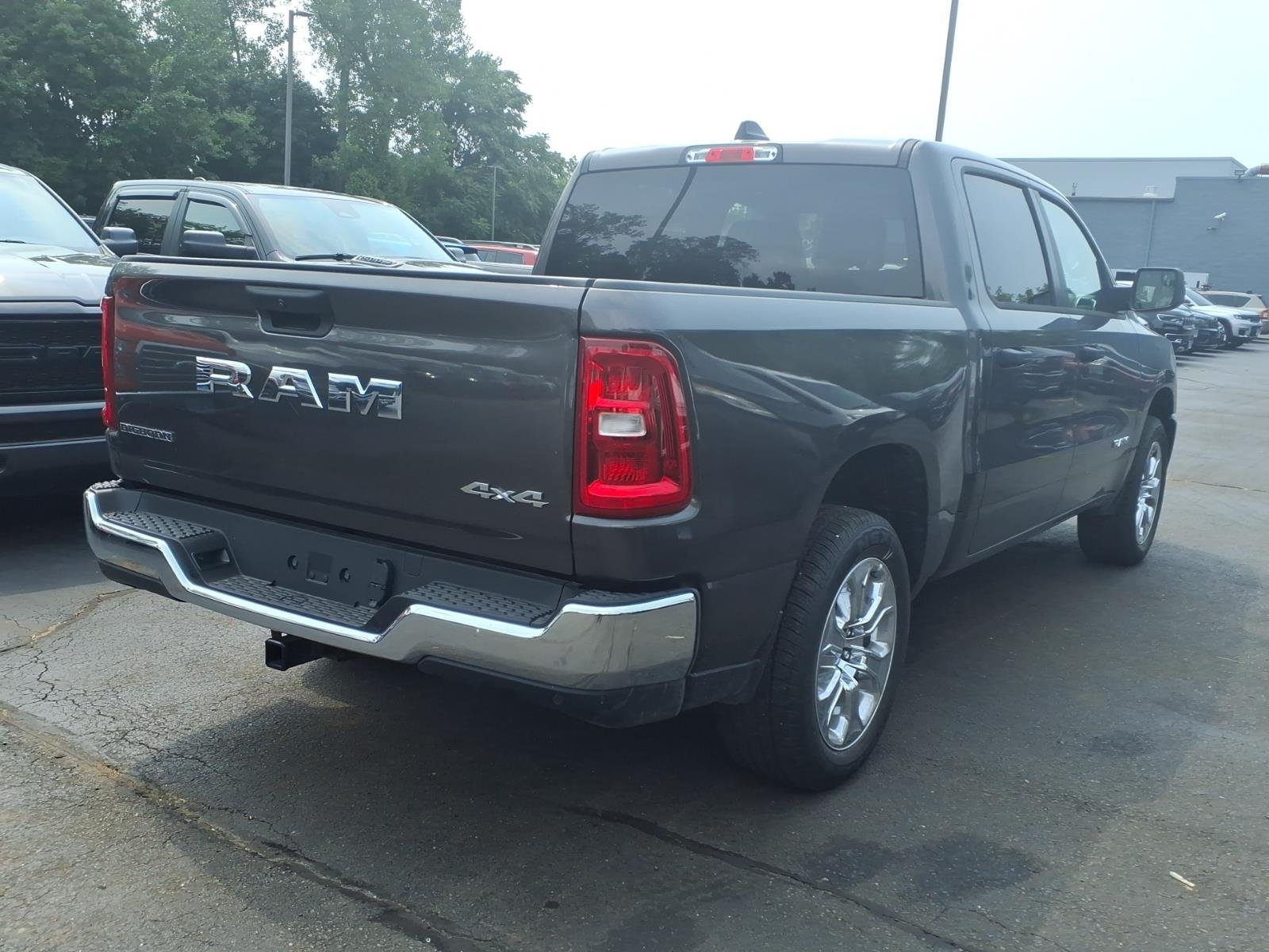 New 2026 Granite Crystal Metallic Clear-Coat Exterior Paint RAM Big Horn/Lone Star image 4