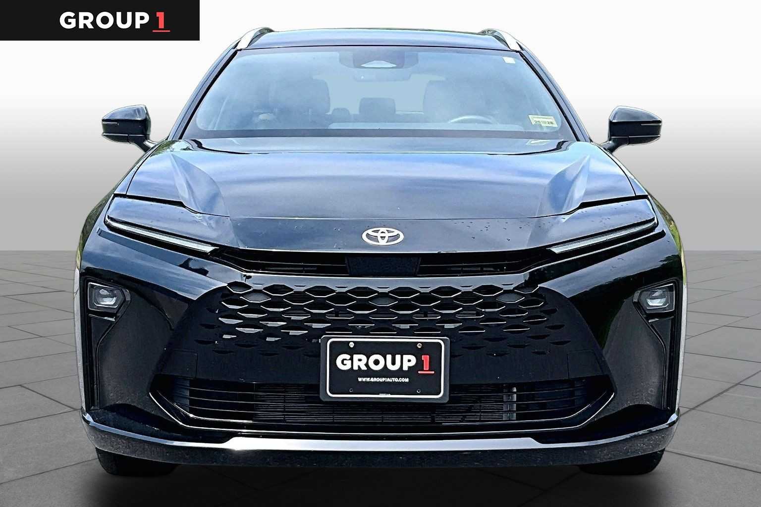 Used 2025 Black Toyota XLE image 4