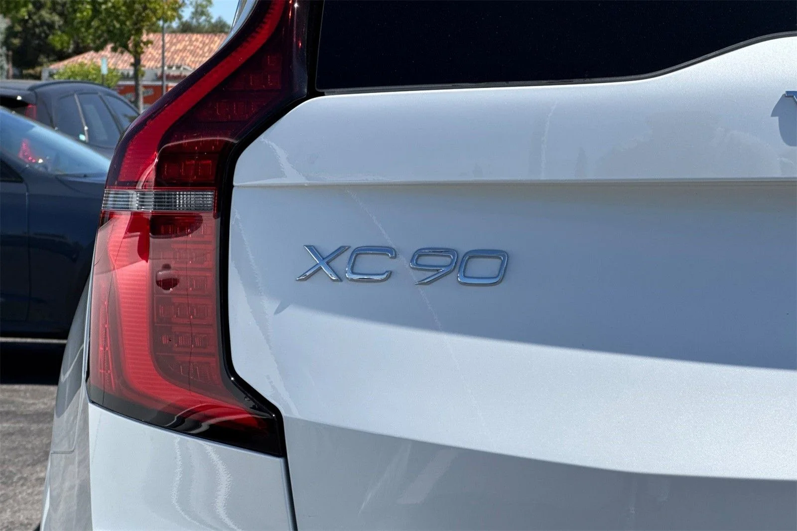 2026 Volvo XC90 Plus - Photo 28