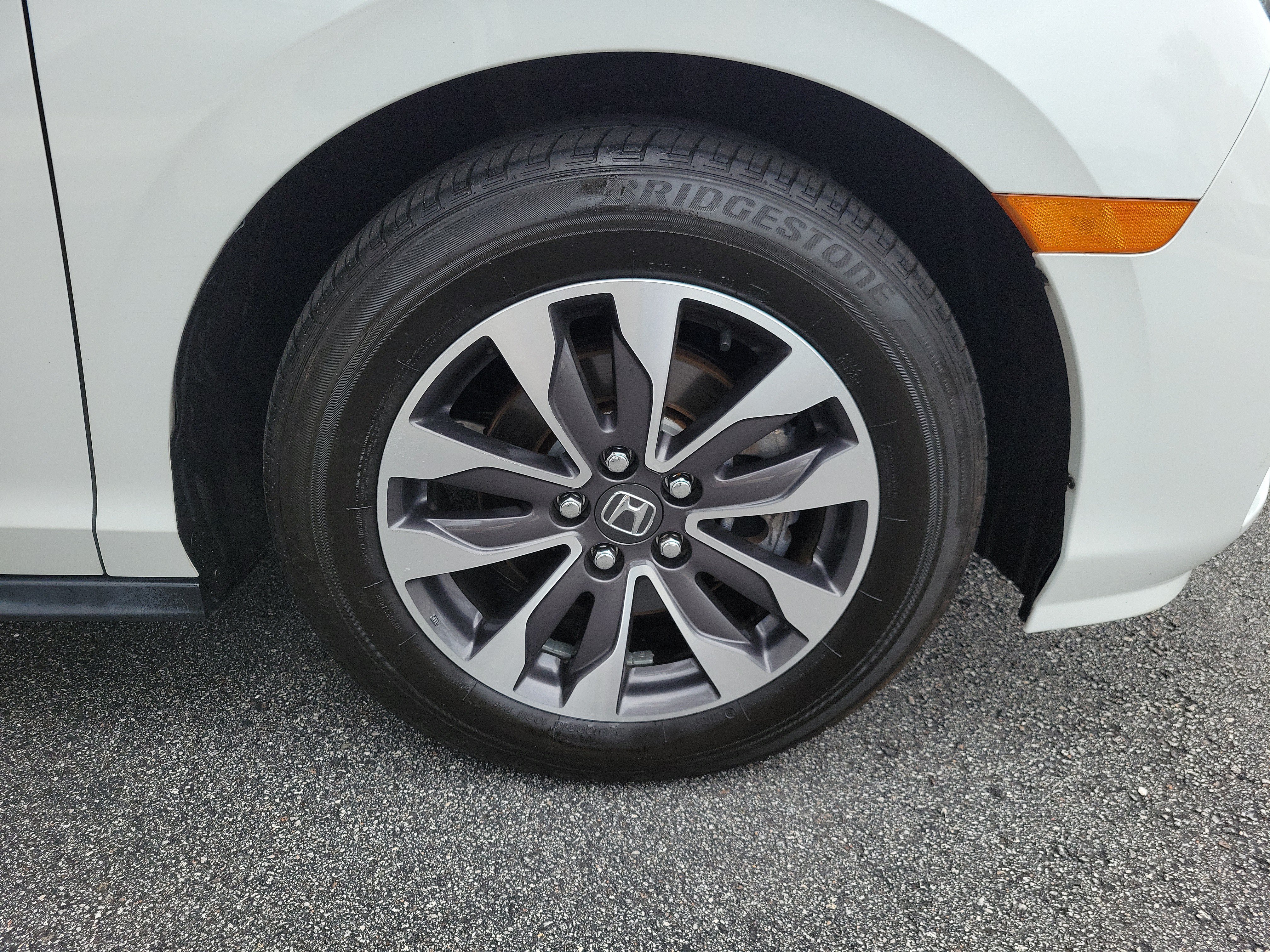 Certified Used 2021 Platinum White Pearl Honda EX-L image 47