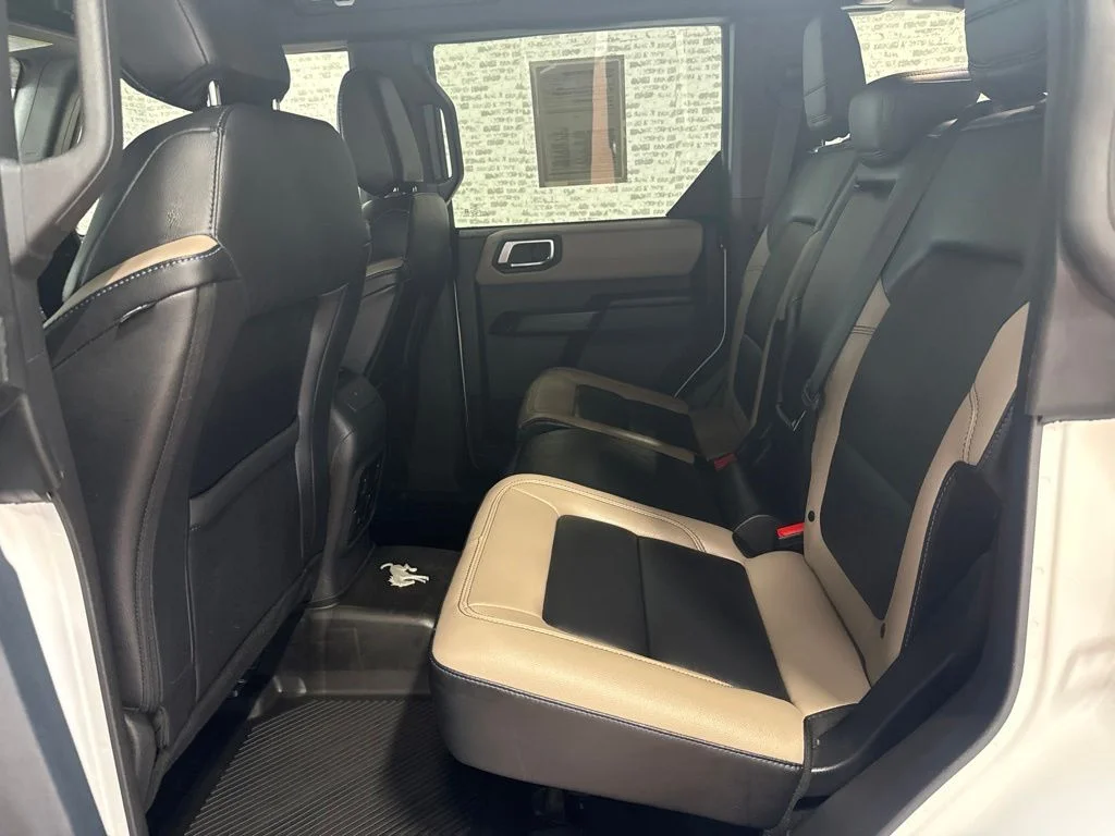 Used 2024 White Ford Wildtrak image 14