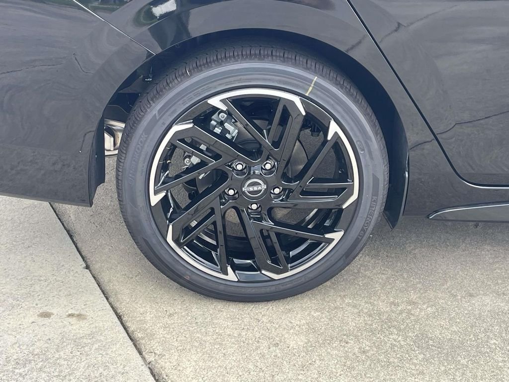 New 2026 Super Black Nissan SR image 7