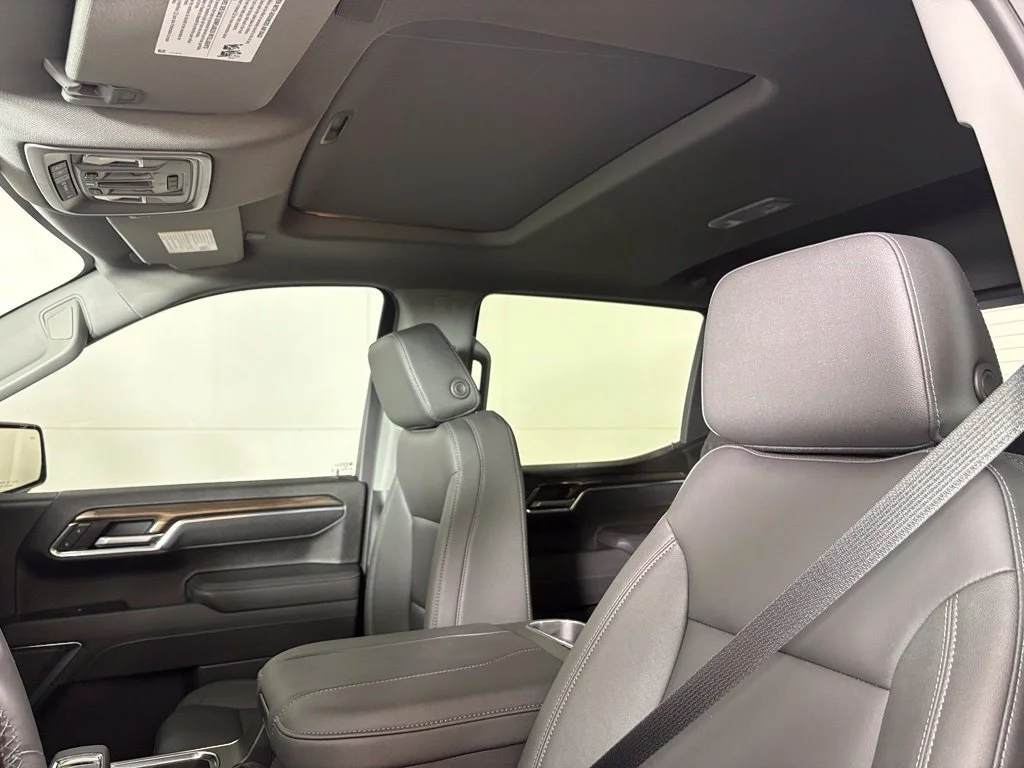 New 2026 Summit White Chevrolet LT Trail Boss image 23