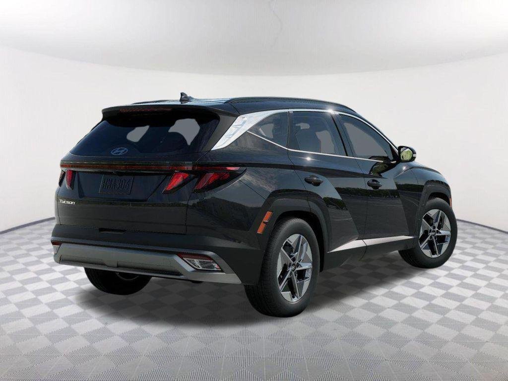 New 2026 Black Hyundai SEL FWD image 4