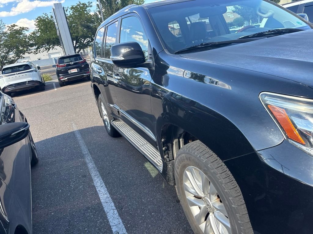 Used 2014 Black Lexus 460 image 8