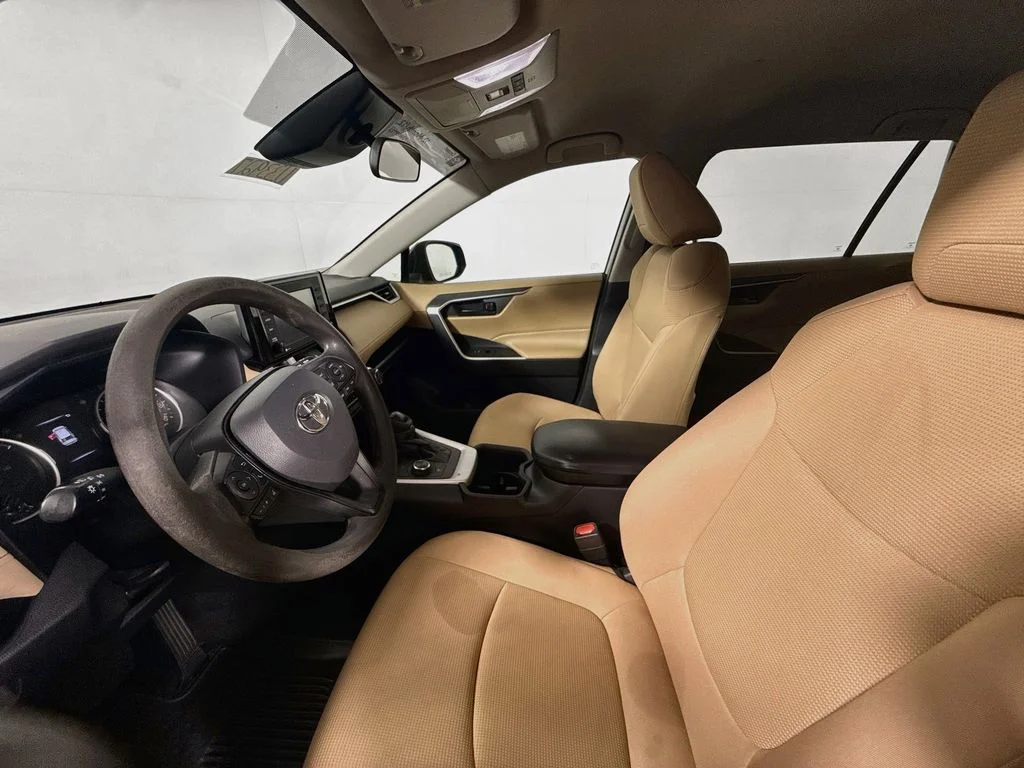 Used 2022 Midnight Black Metallic Toyota Hybrid LE image 18