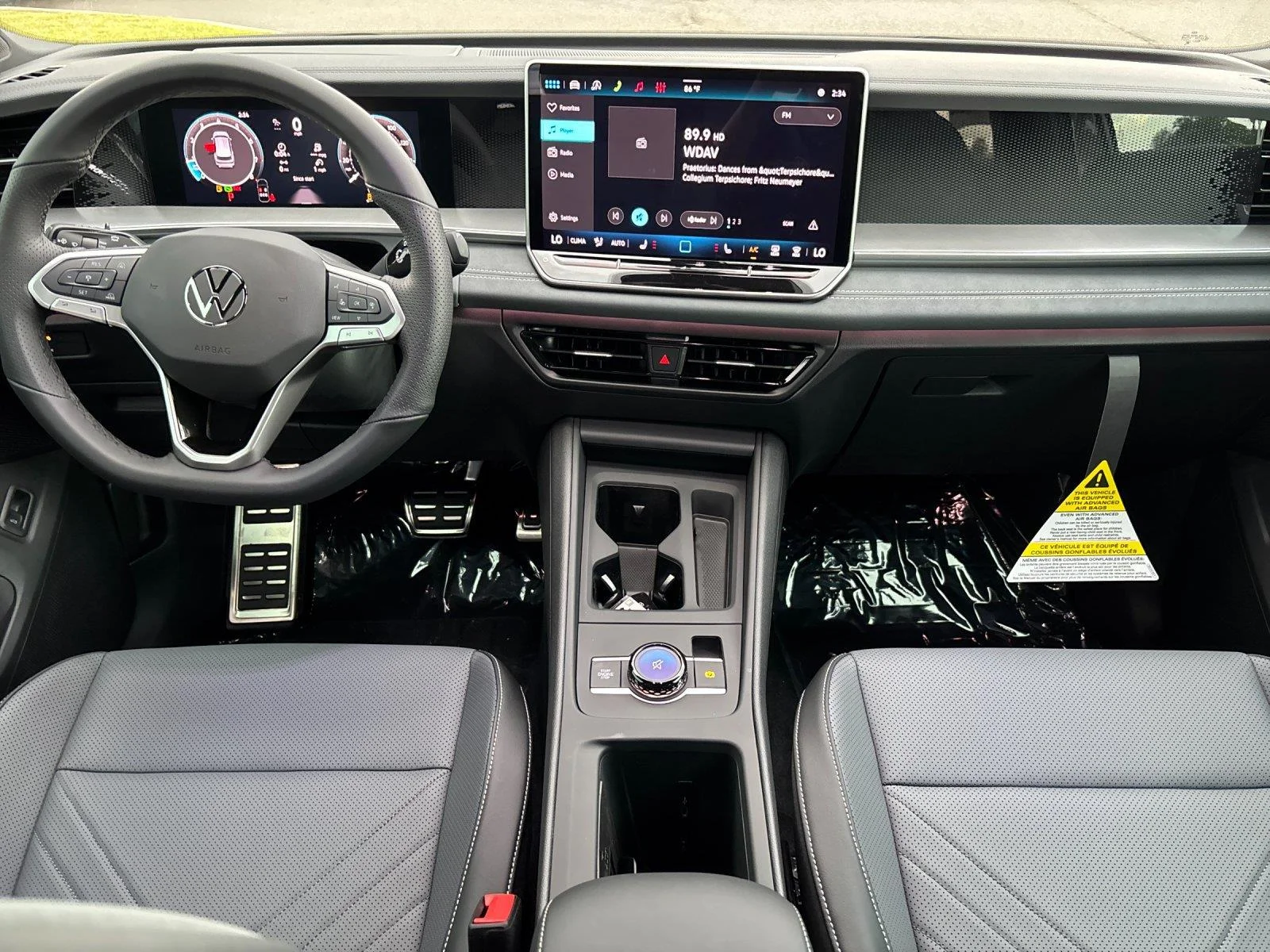 New 2026 platinum gray metallic Volkswagen SE R-Line Black image 34