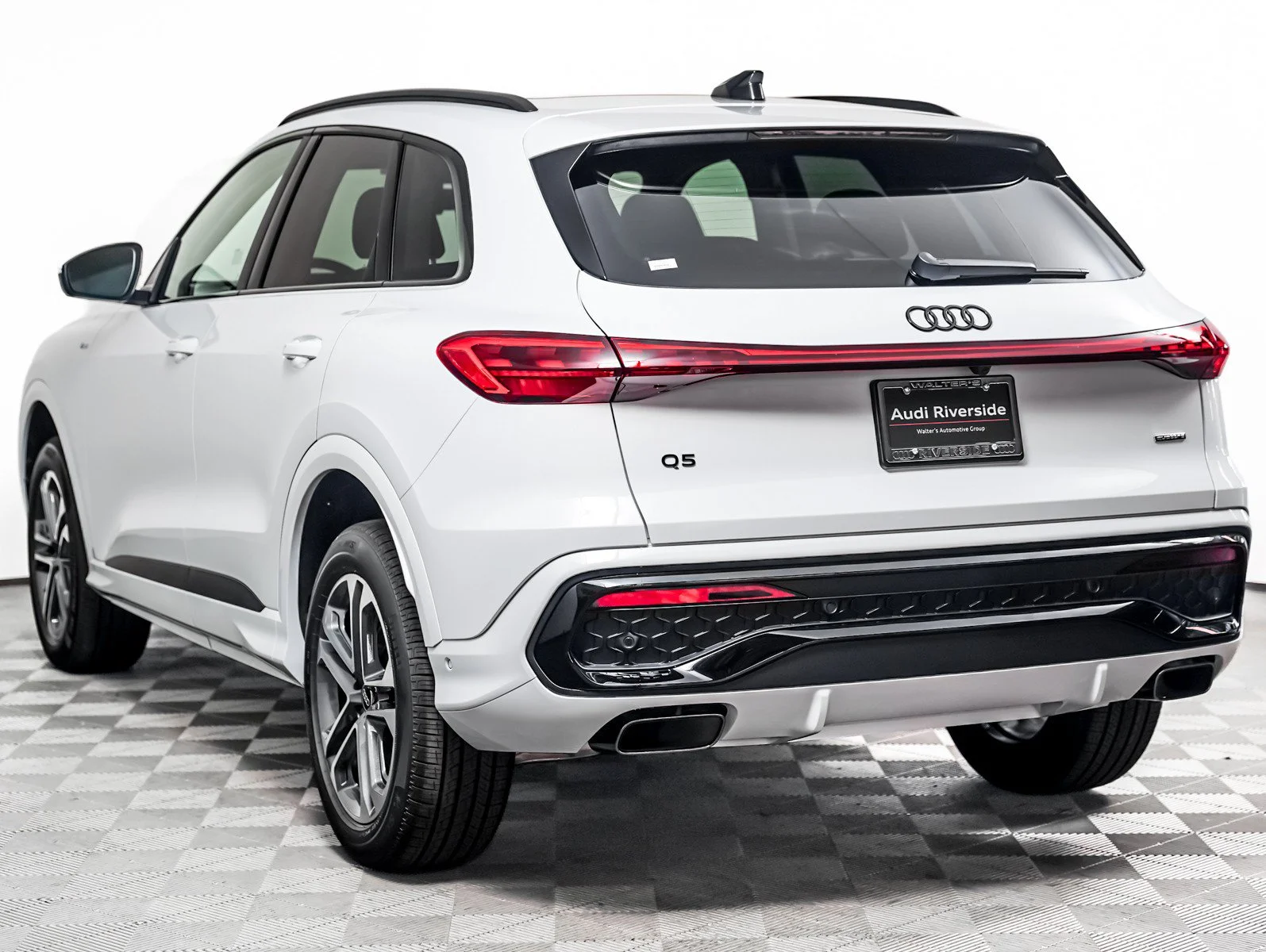 New 2026 Glacier White Metallic Audi Premium image 2