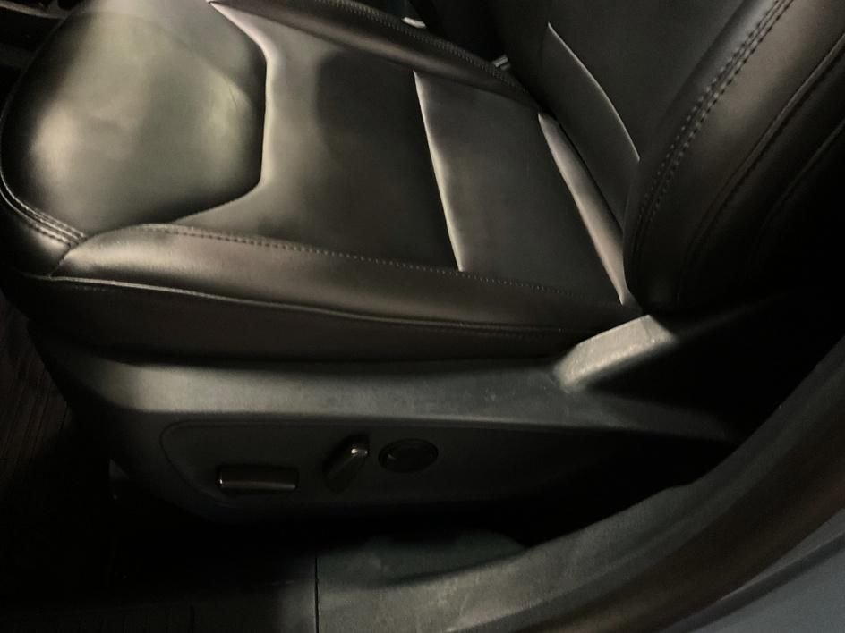 Used 2024 Gray Ford Lariat image 16