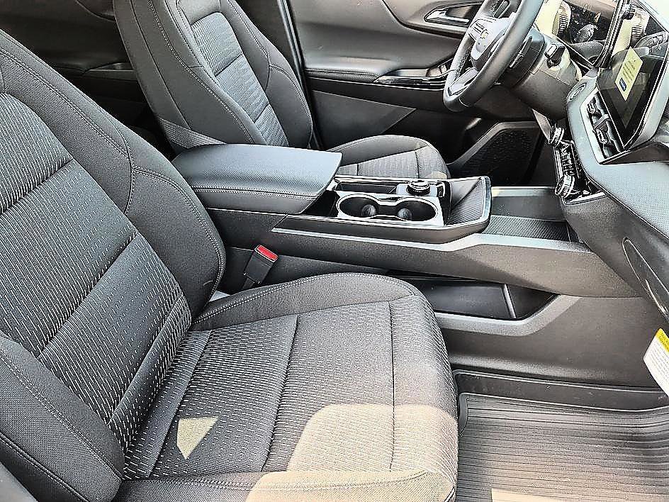 2026 Chevrolet Equinox LT - Photo 34