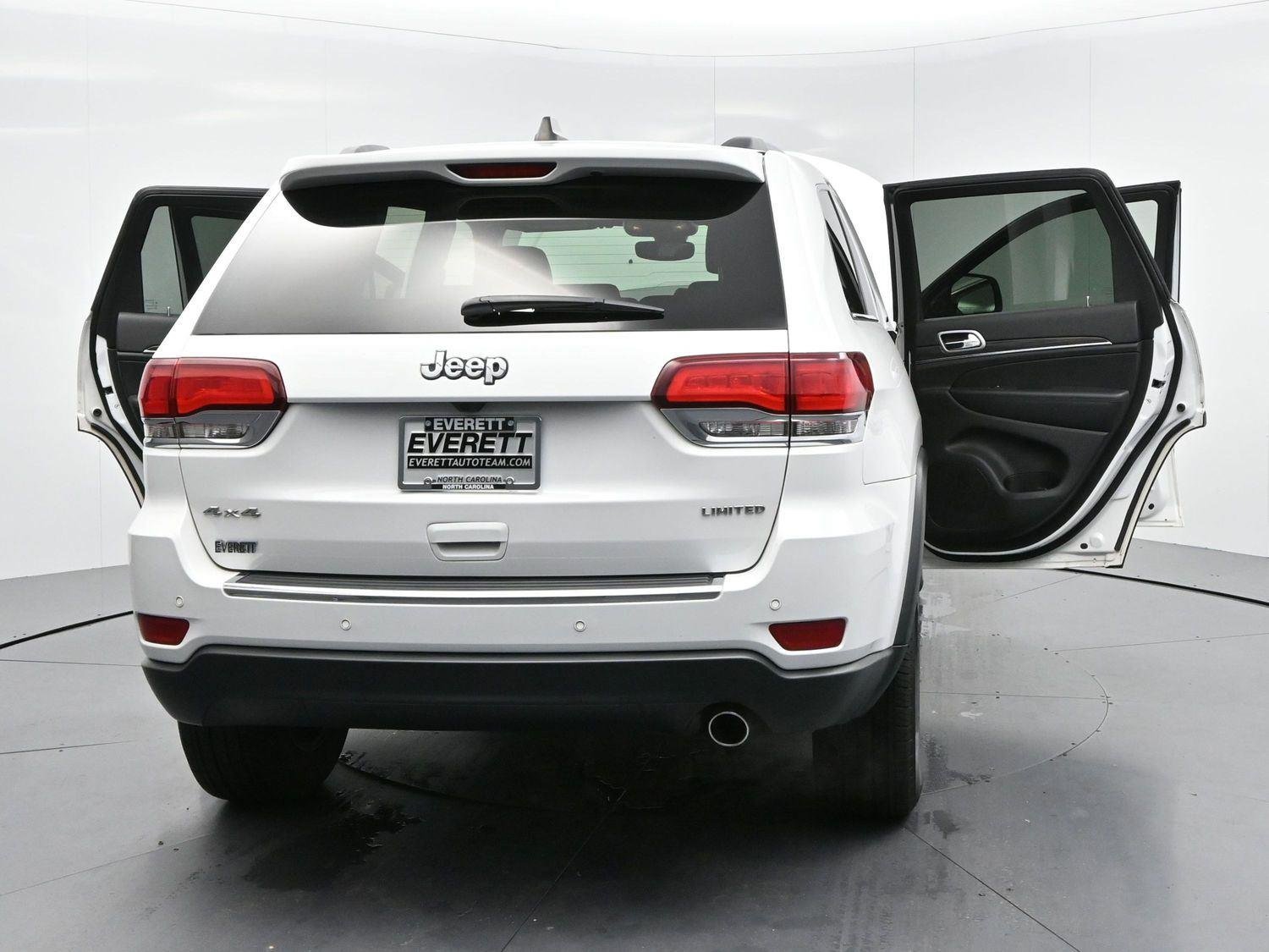 Used 2021 Bright White Clearcoat Jeep Limited image 40