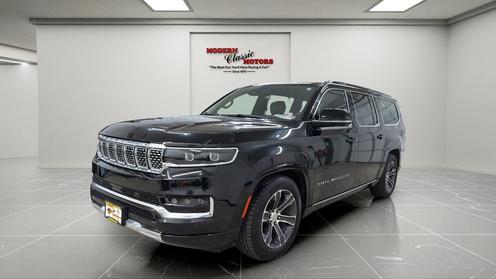 Used 2024 Black Jeep L image 3