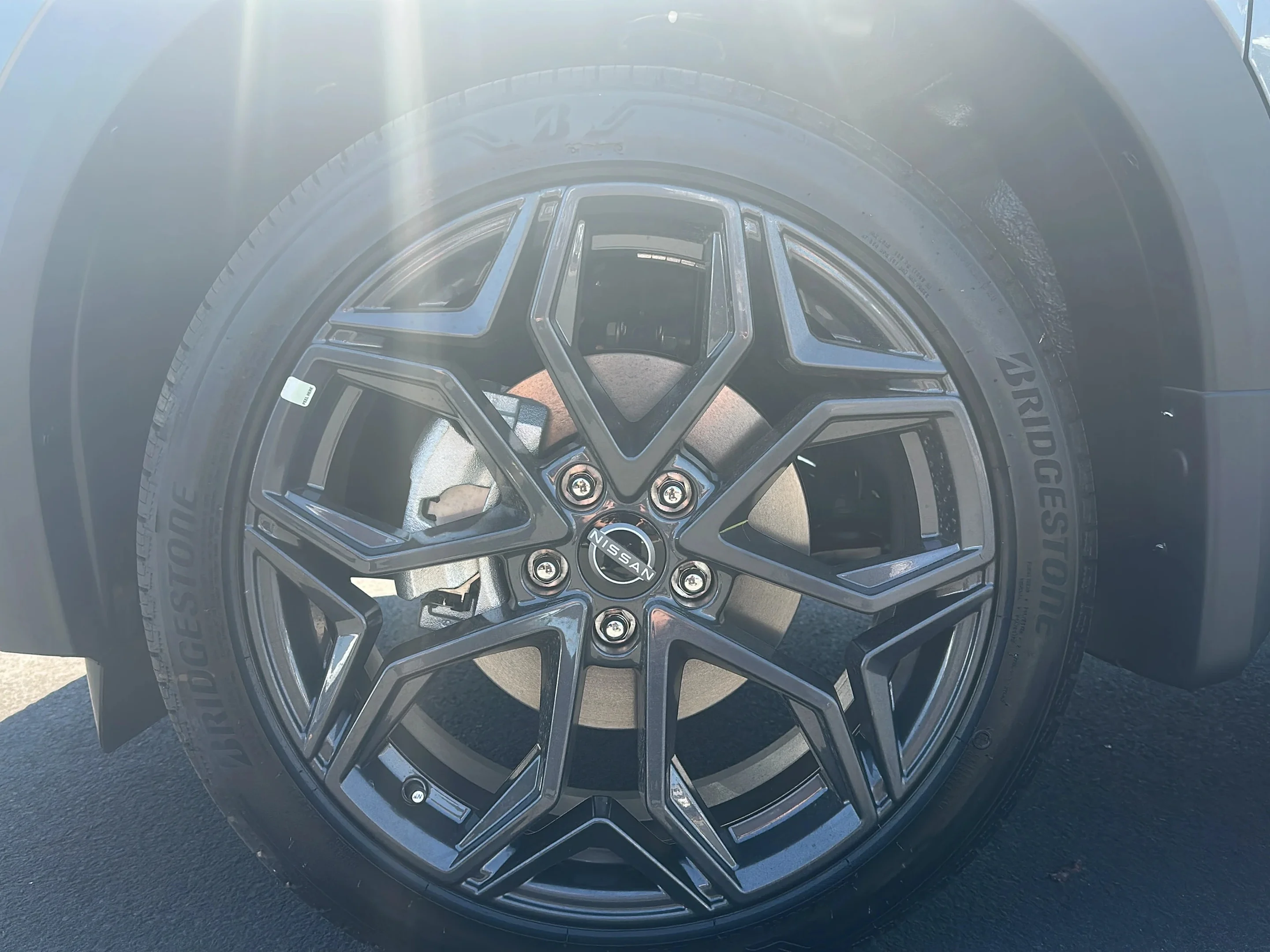 New 2026 Gun Metallic / Scarlet Ember Tintcoat Two-tone Nissan SR image 16
