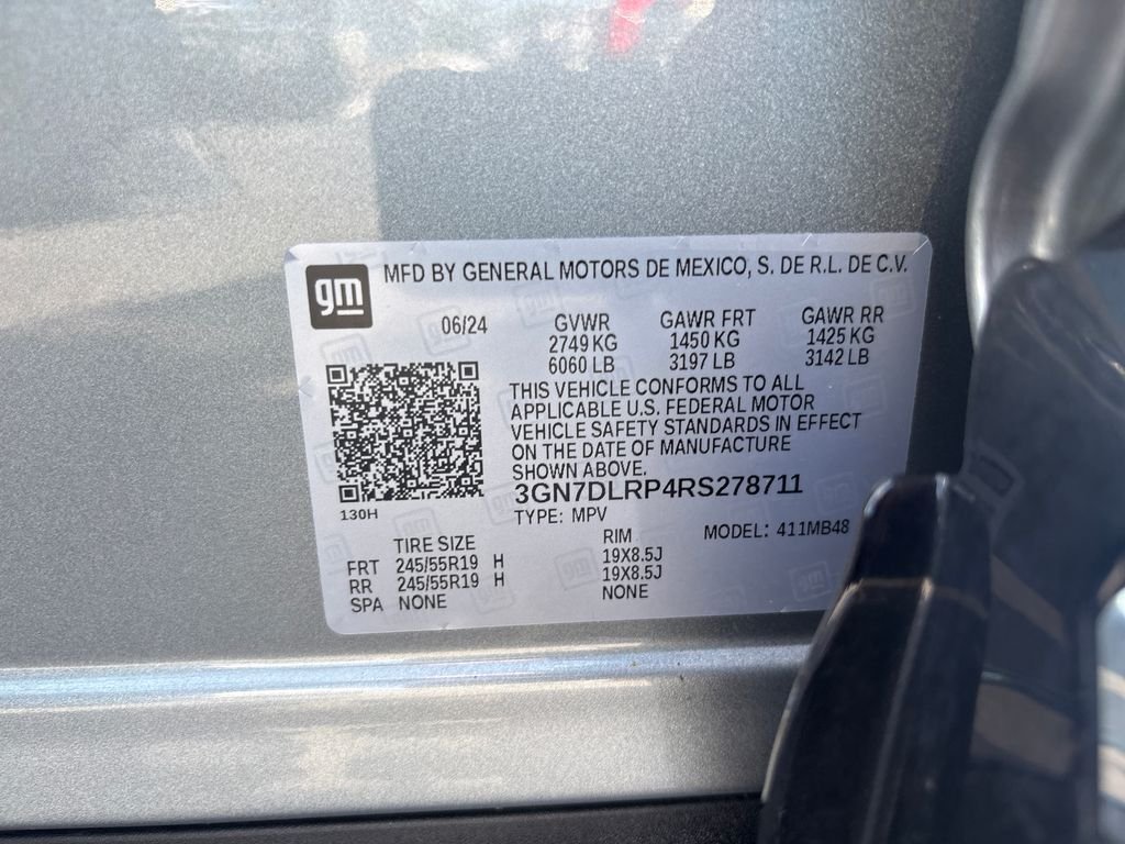 Used 2024 Sterling Gray Metallic Chevrolet LT image 24