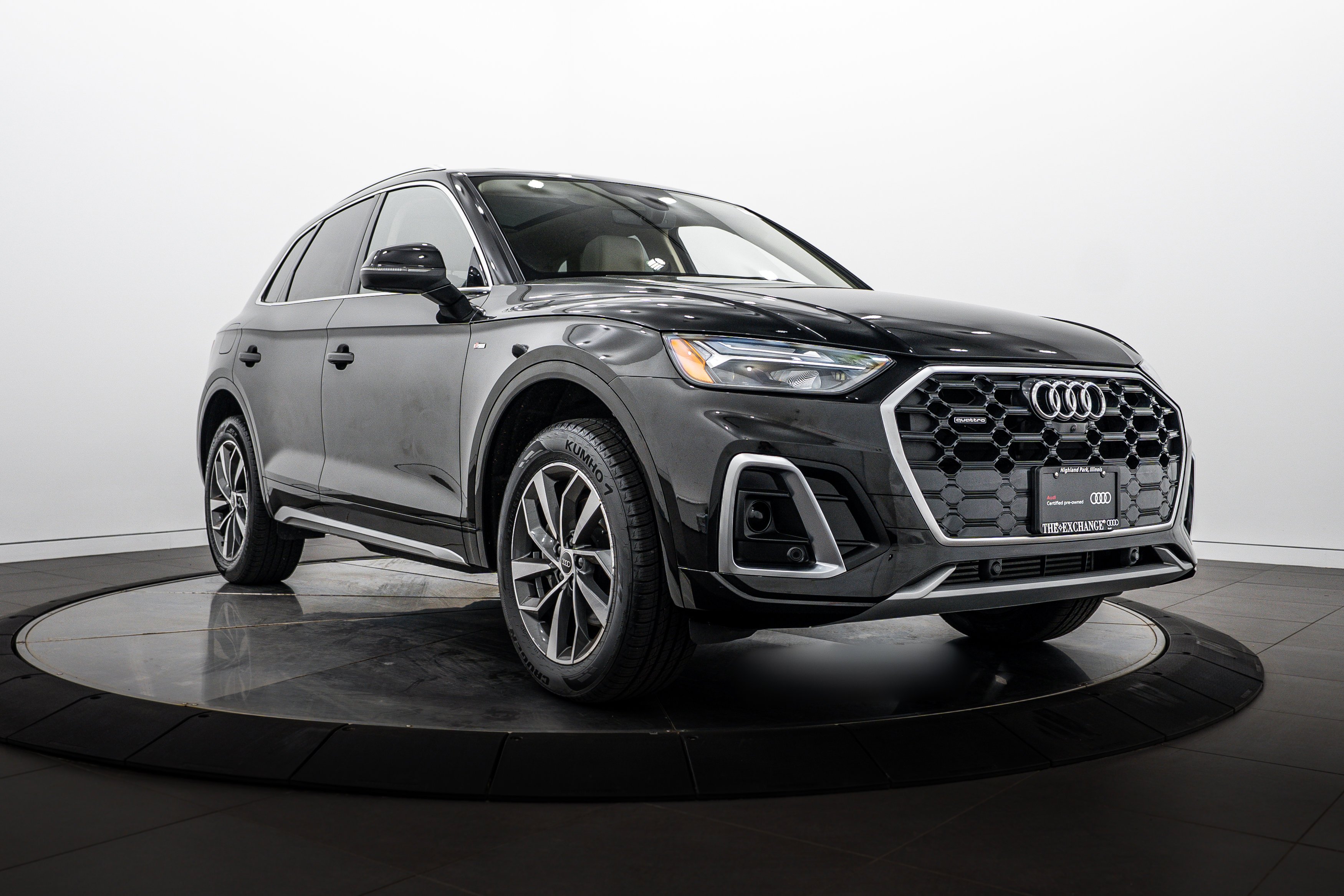 2023 Audi Q5 45 Premium Plus's photo