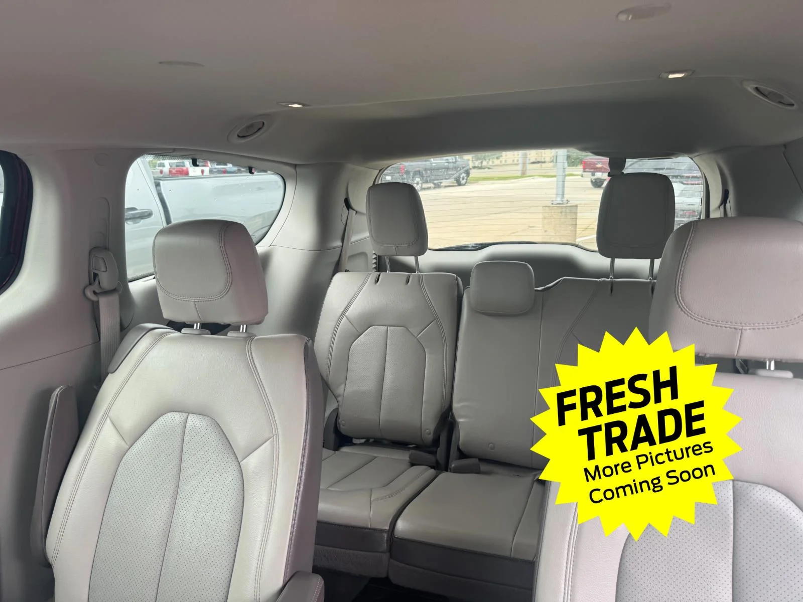 Used 2018 Velvet Red Pearlcoat Chrysler Touring L Plus image 8