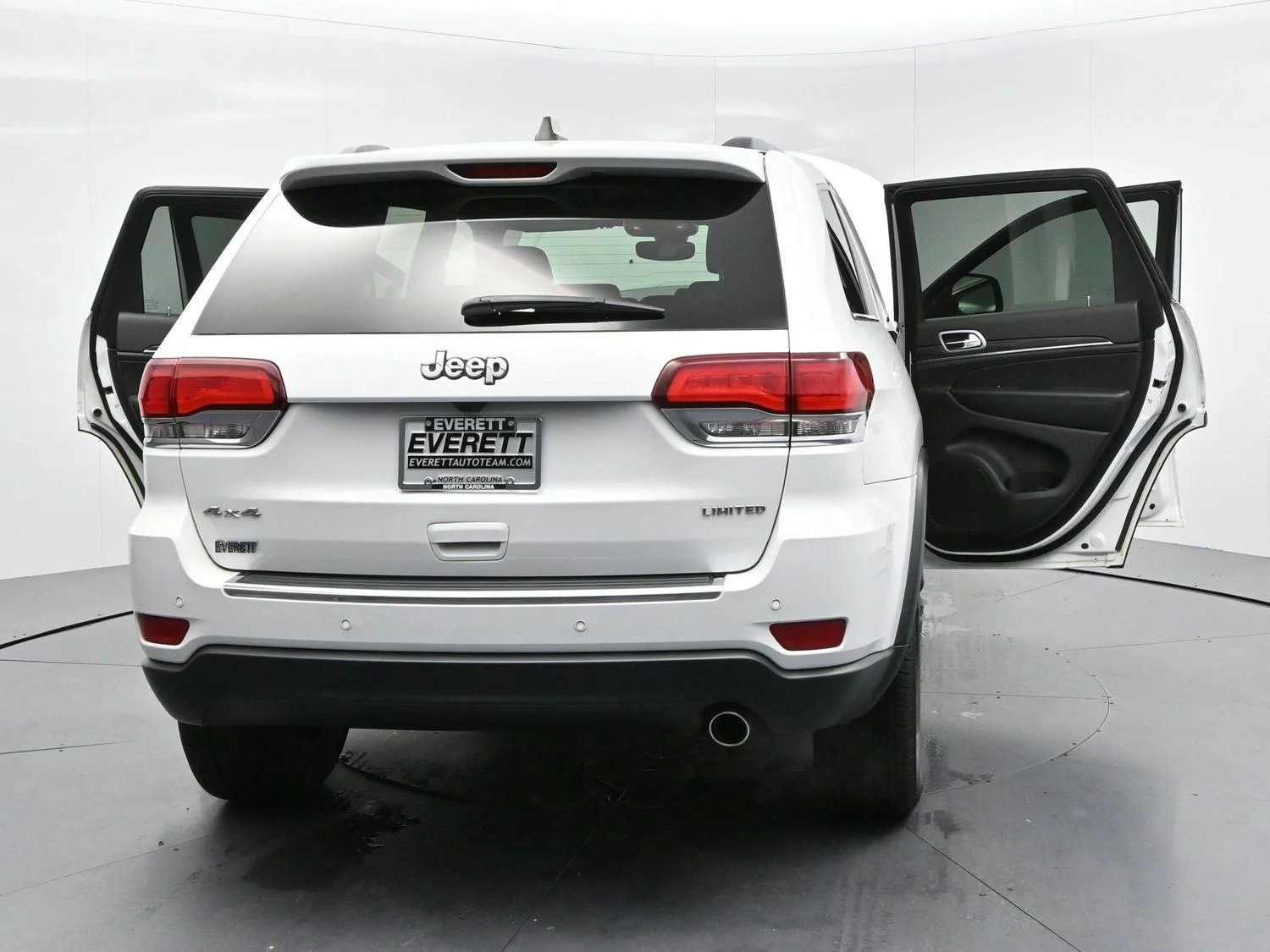 Used 2021 Bright White Clearcoat Jeep Limited image 40