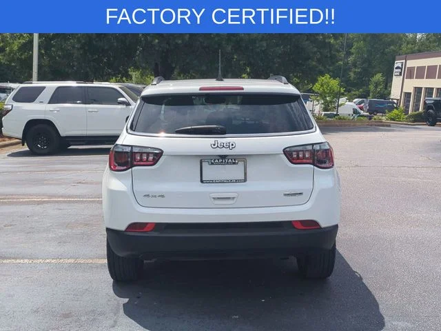 Used 2023 White Jeep Latitude Lux image 4