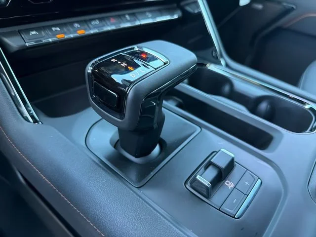 New 2026 Onyx Black GMC AT4 image 31