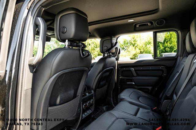 Used 2025 Santorini Black Metallic Land Rover X-Dynamic SE image 41