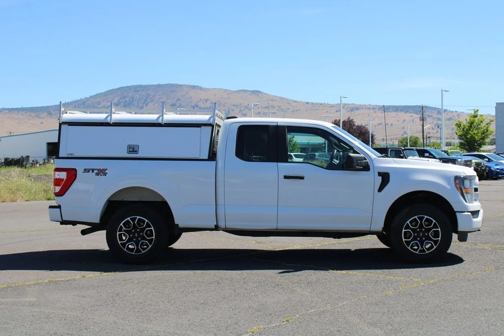 Used 2023 Oxford White Ford XL image 7