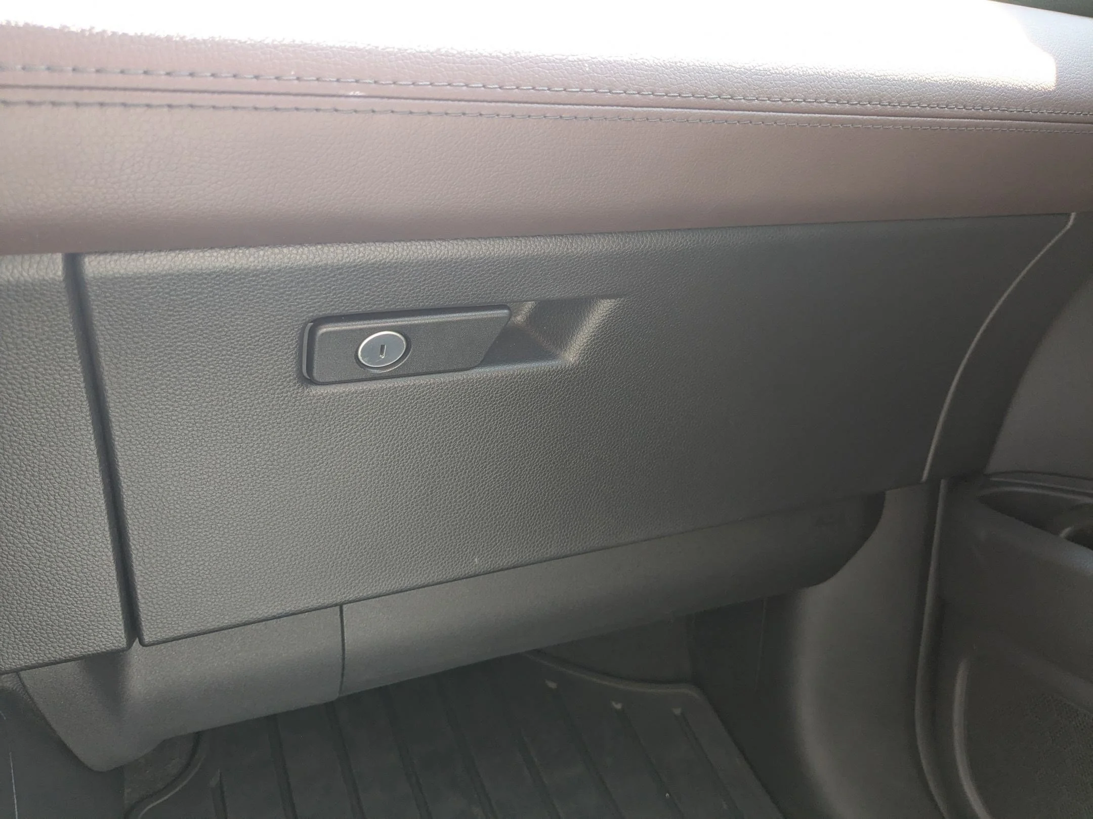 Used 2023 Polymetal Gray Mazda 2.5 S Carbon Edition image 32