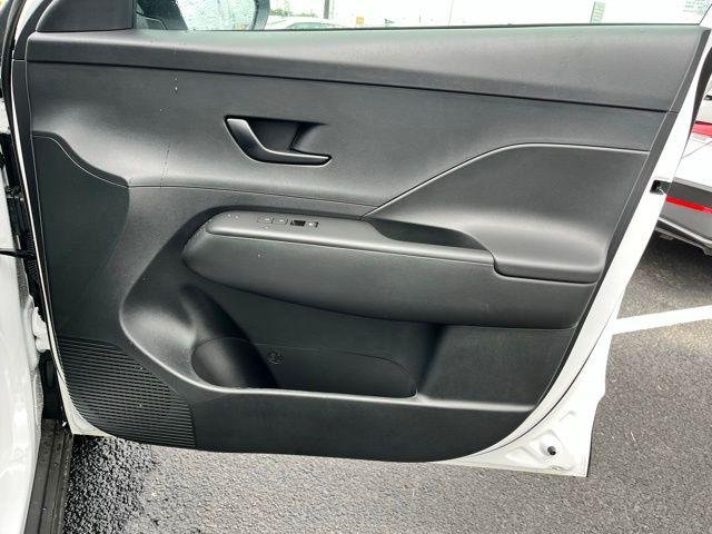 New 2026 White Hyundai SE FWD image 23
