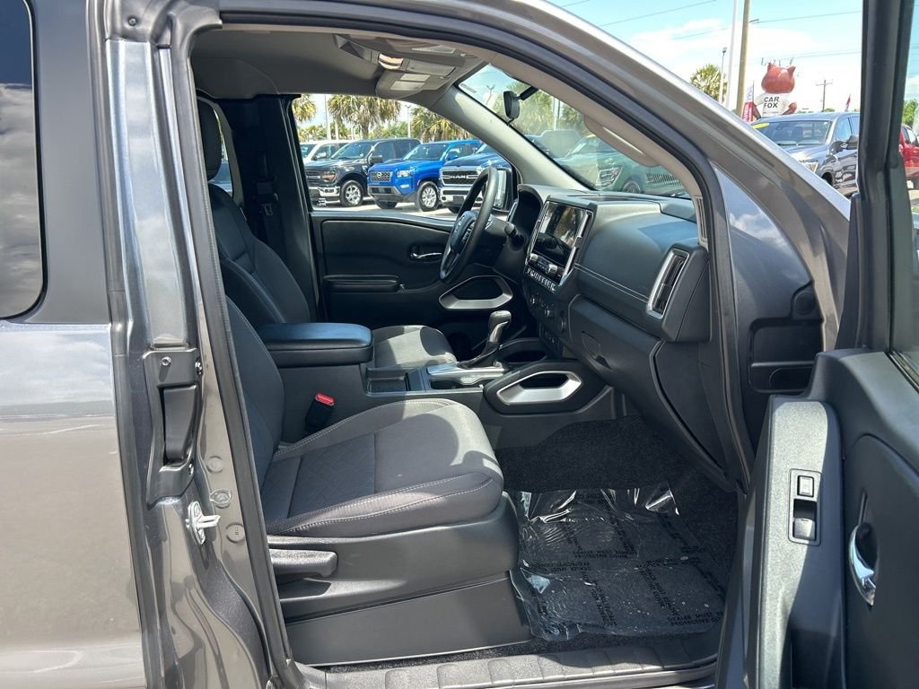 Used 2025 Gray Nissan SV image 43