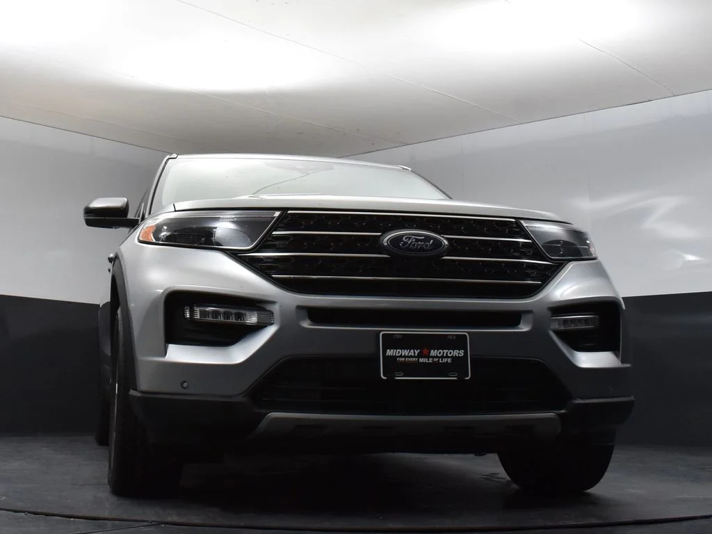Used 2024 Silver Ford XLT image 33