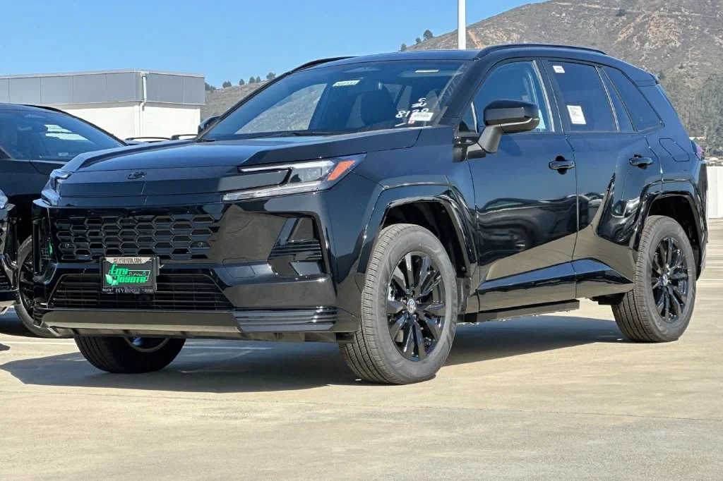 New 2026 Midnight Black Metallic Toyota  SE image 8